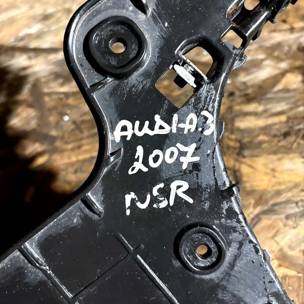 Audi A3 Rear Bumper Bracket NSR Rear 8P3807377B 2007