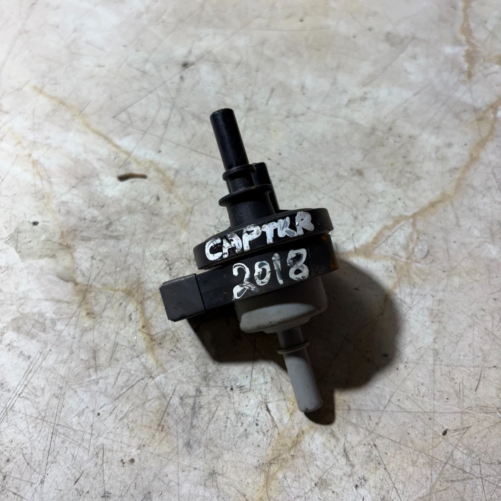 Renault Captur 2016-2020 Hatchback Air Pressure Valve