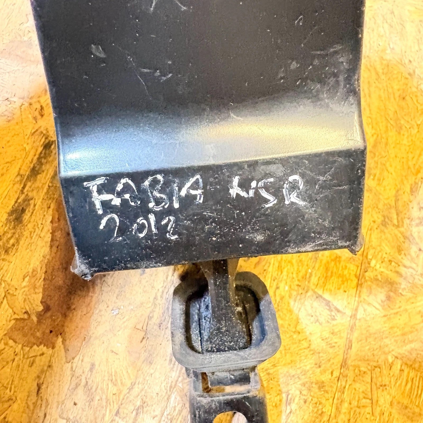 SKODA FABIA MK3 2012 NEARSIDE LEFT REAR DOOR CHECK STRAP