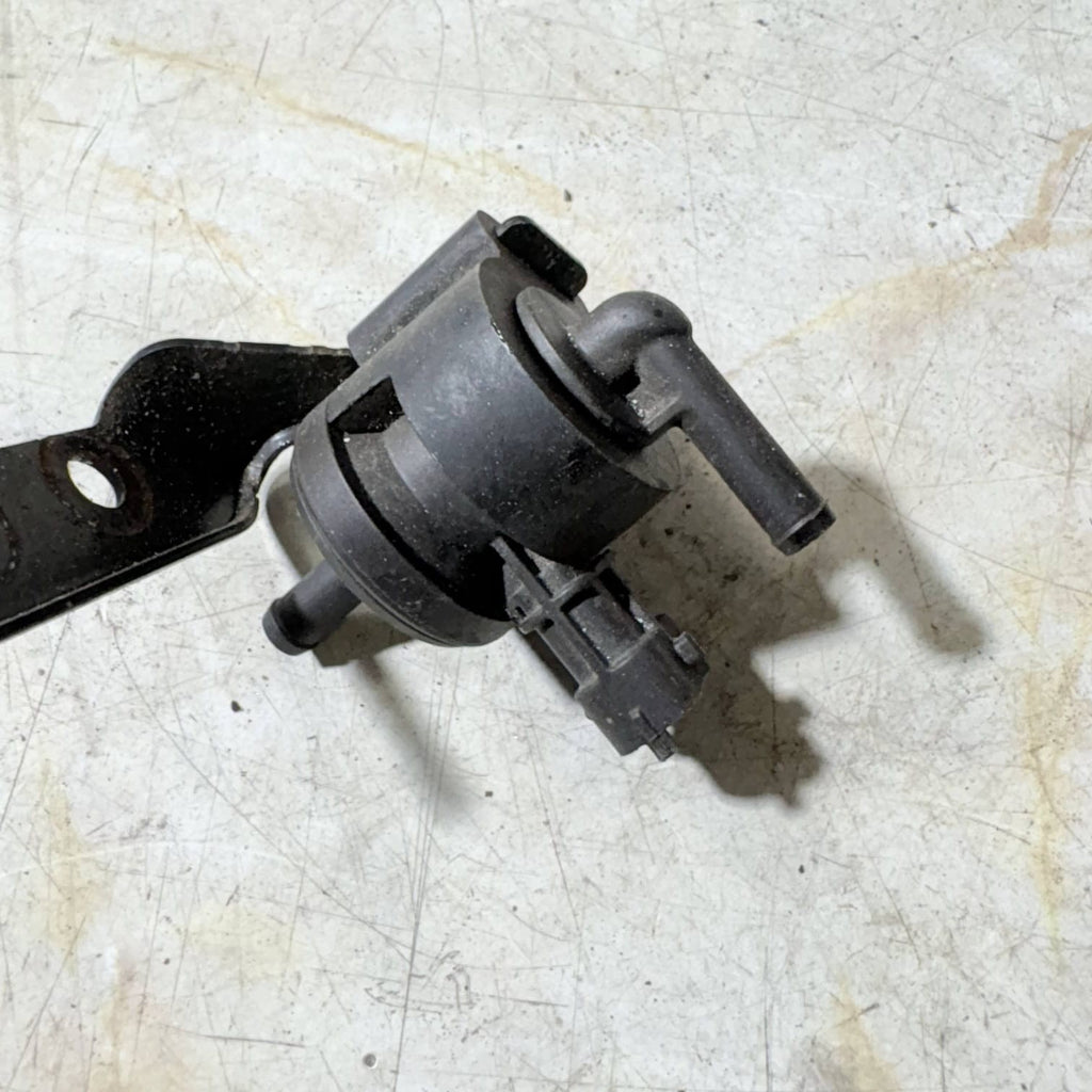 HYUNDAI I20 MK1 VACUUM VALVE 29010-03000 SOLENOID 1.2 PETROL G4LA 9270930006
