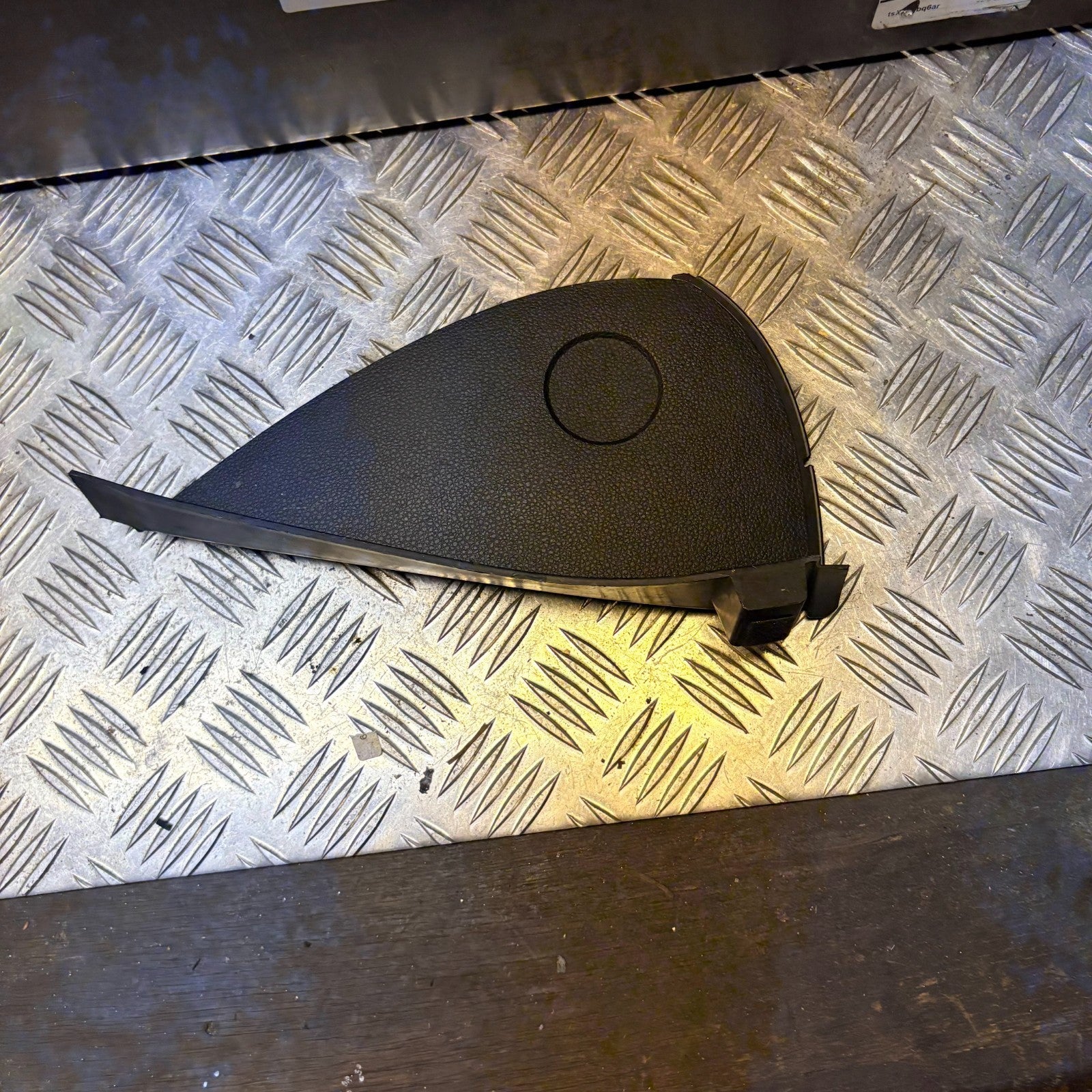 BMW 1 SERIES E87 E81 E88 04-13 RIGHT DASHBOARD END PANEL TRIM COVER 51459124922