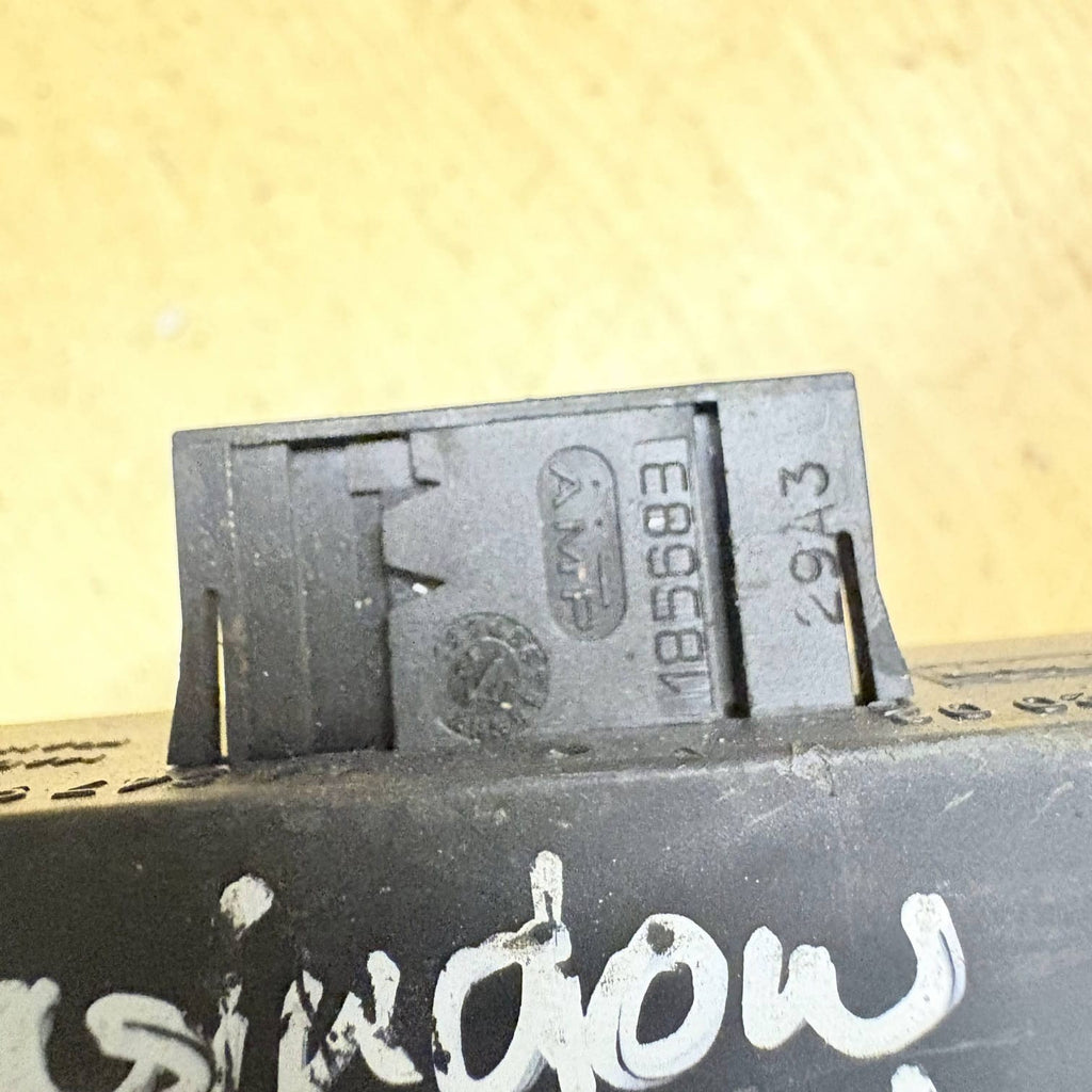 Peugeot 406 95-04 Electric Window Control Unit Module 9624799080 185683