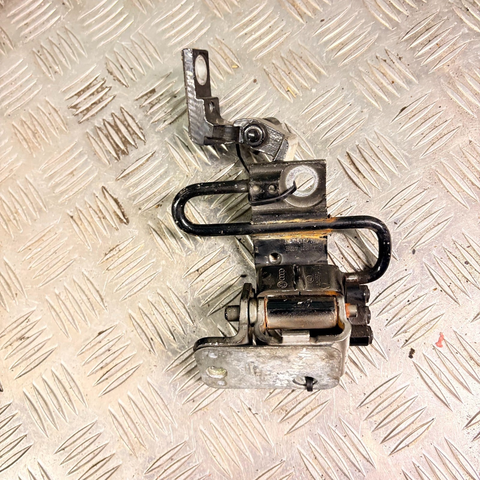 Audi A4 2009 Offside Driver Rear Side Door Hinges