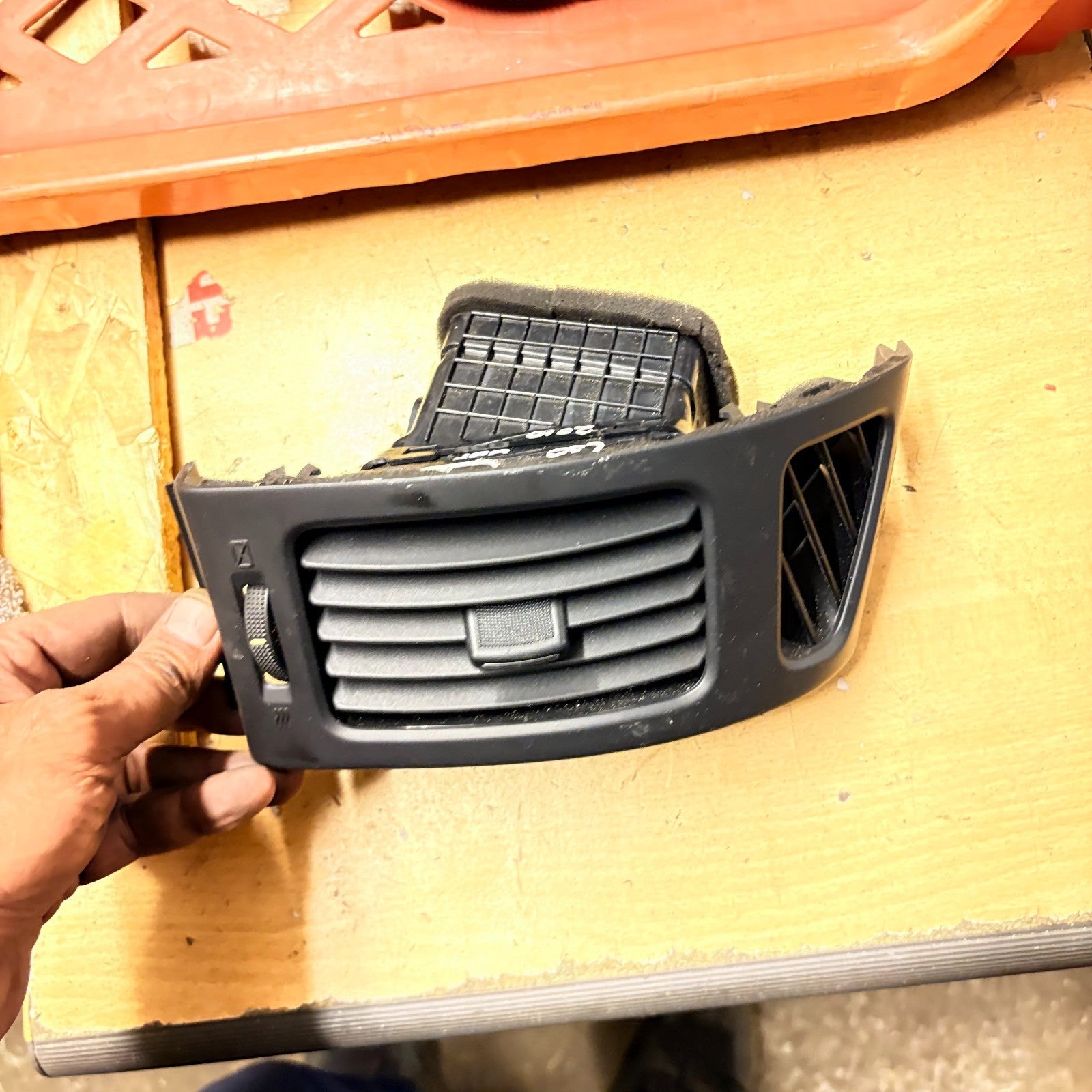 Hyundai i30 FD MK1 2007-2012 Dashboard Air Vent RH Driver Side 97490-2R000