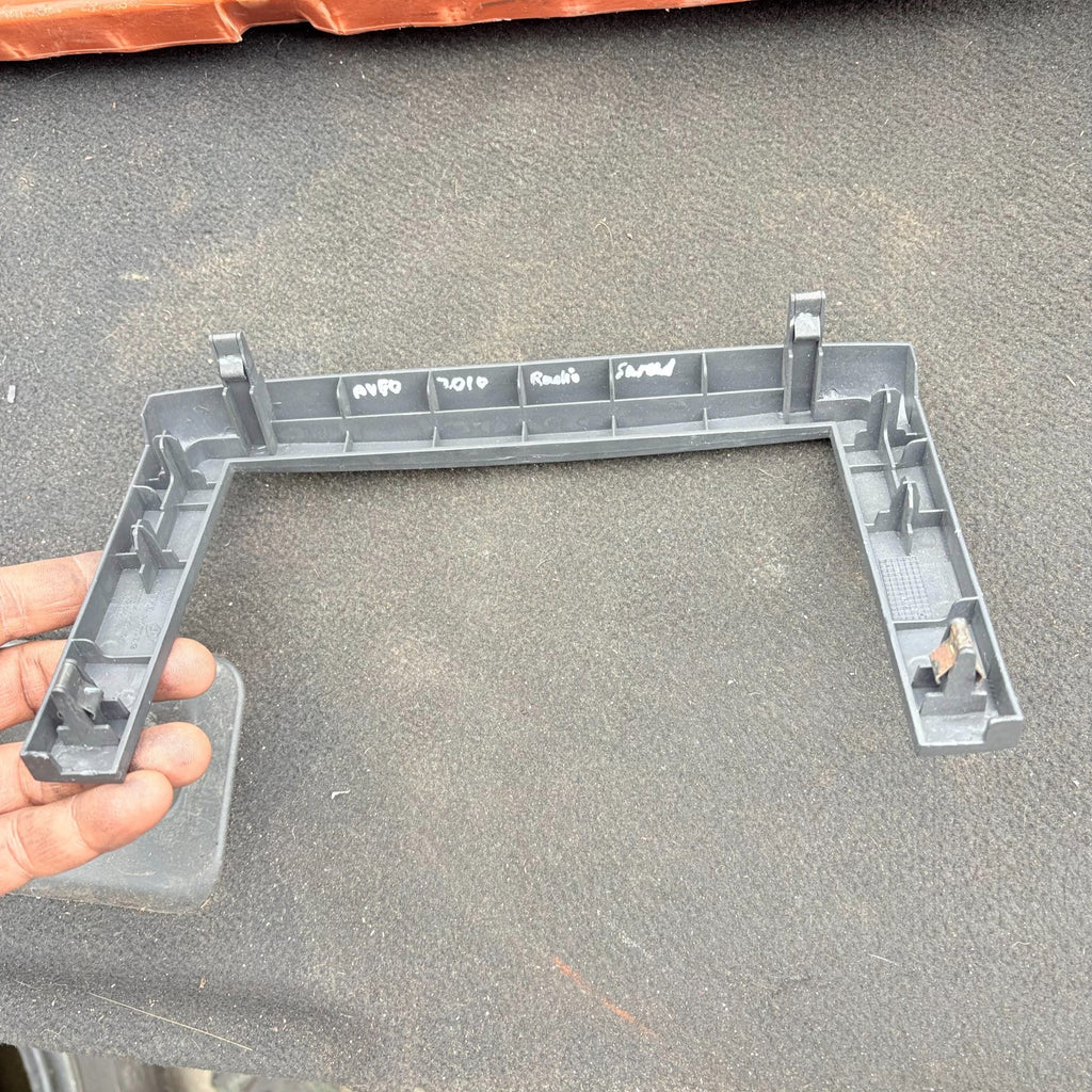 Interior Radio Trim for Toyota Aygo 2005-2014 AB10