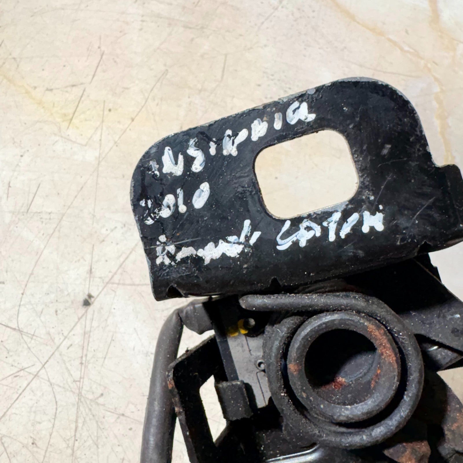 VAUXHALL INSIGNIA 2010 BONNET LATCH CATCH LOCK 22788572
