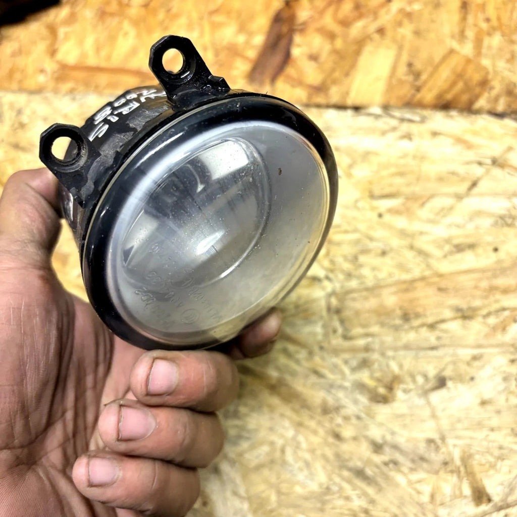 Toyota RAV4 2006-2012 RH Fog Light Lamp H11 81210-0D042 Valeo 89210656