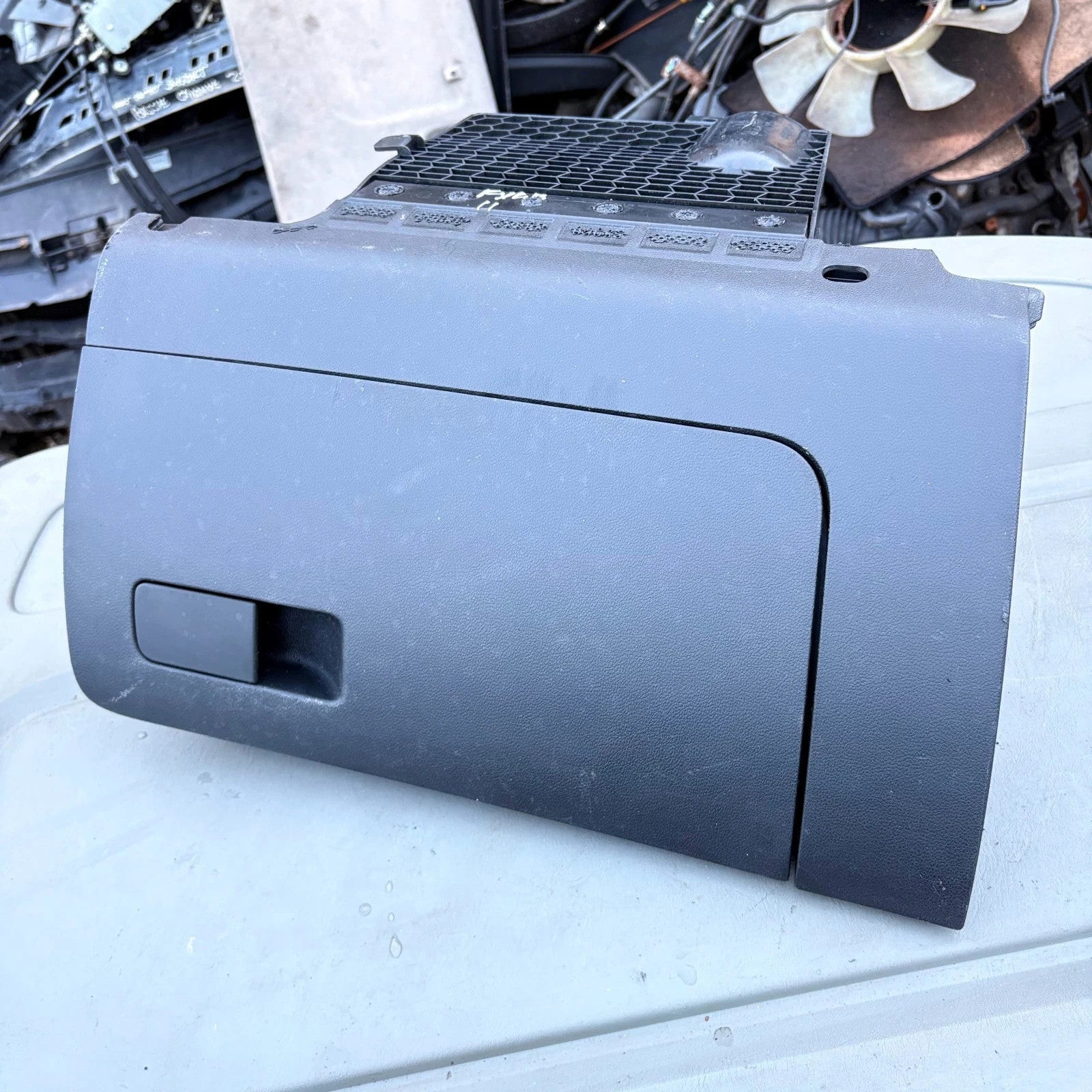 Skoda Rapid NH RHD Glovebox 2013-2022 / Seat Toledo KG 2013-2019 5JC857097