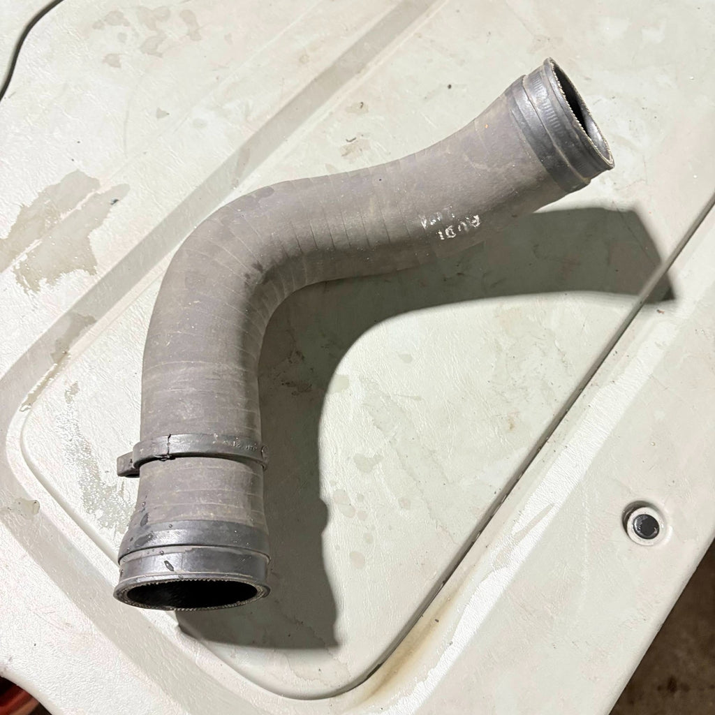 Audi TT 8N 2000-2002 1.8 Turbo Intercooler Charge Hose Right 8L9145708A