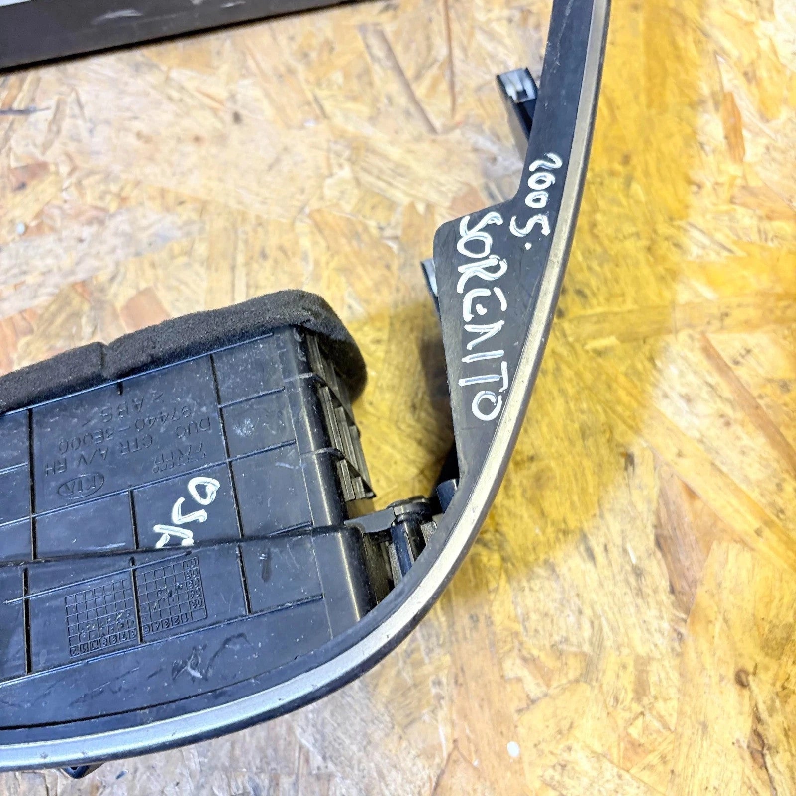 KIA SORENTO 2005 DASHBOARD AIR VENT FRONT DRIVER RIGHT SIDE