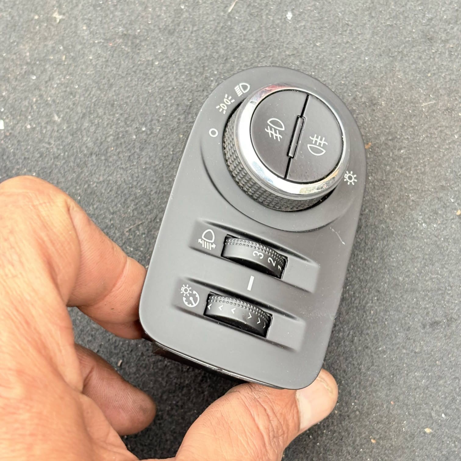 Vauxhall Corsa D Mk3 Headlight Control Switch Fog Lights 13310335 9-Pin 06-14