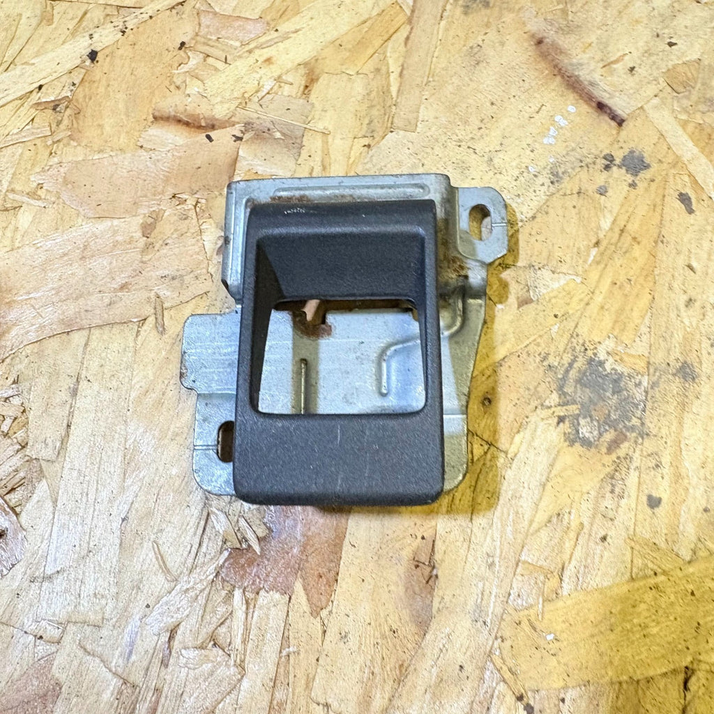 land rover passenger left rear side Interior door handle (1997-2000)