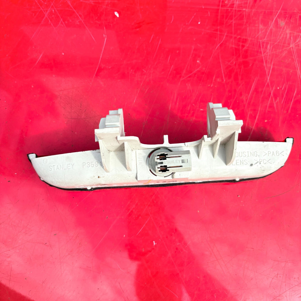 mazda 3 rear centre brake light 2005