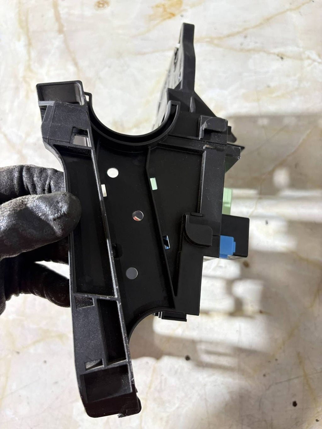 SEAT IBIZA 2016 6C FUSE BOX FRAME MASK 6C0907371A