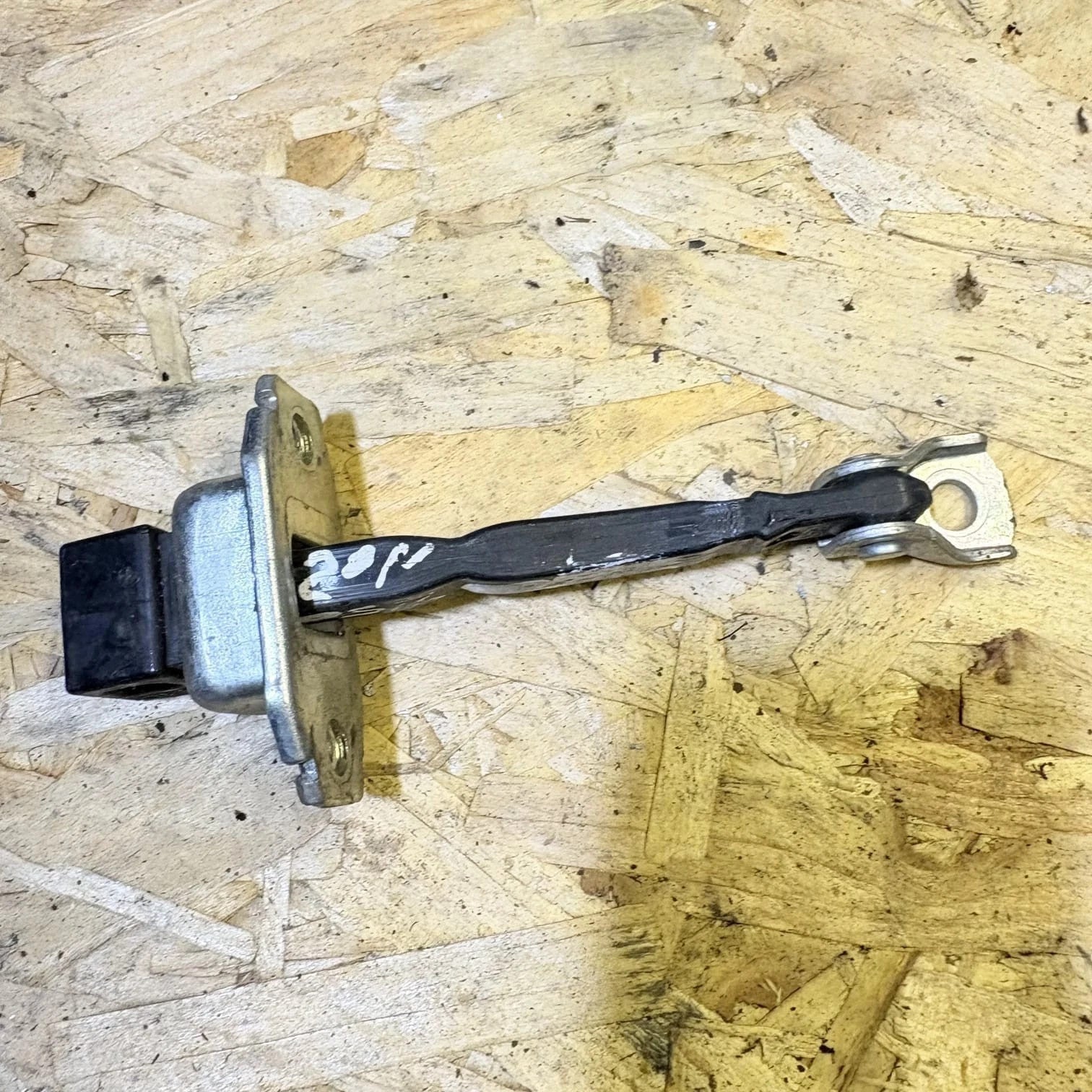 TOYOTA YARIS 2011 Front Door Check Strap 68610-K0010