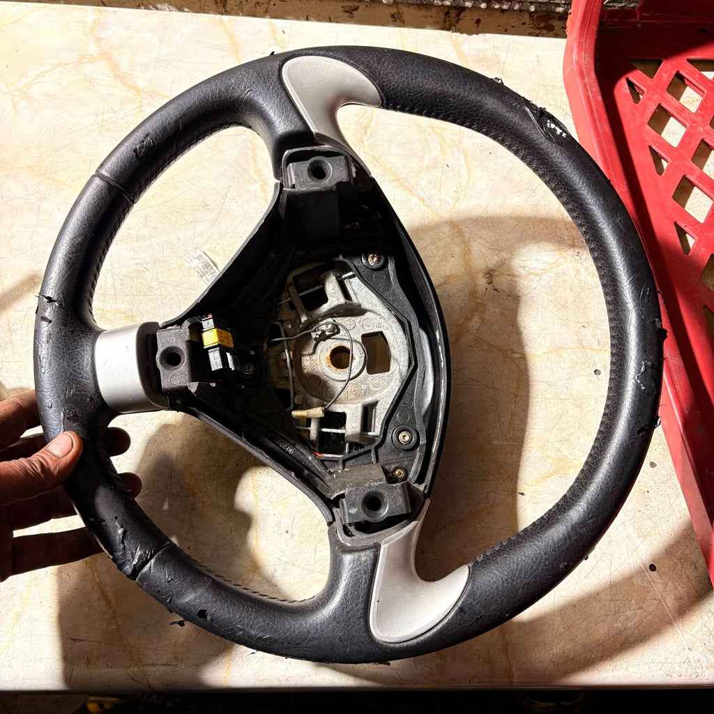 2008 Peugeot 307 Steering Wheel 3-Spoke Black/Silver SV-3503505 2 RHD