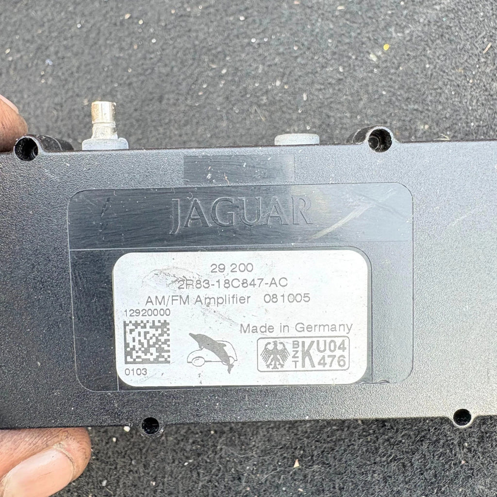 Jaguar S-Type 2003-2008 AM/FM Antenna Amplifier Module 2R83-18C847-AC