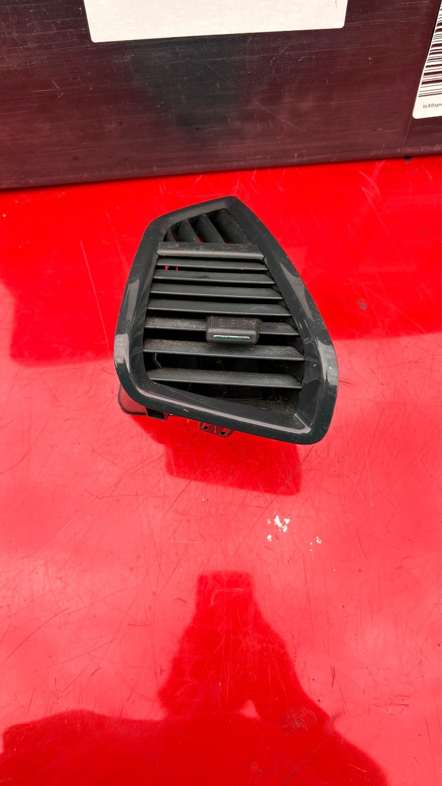 FORD ECOSPORT 2016 Driver Side Front Dashboard Air Vent CN15-NO18B08