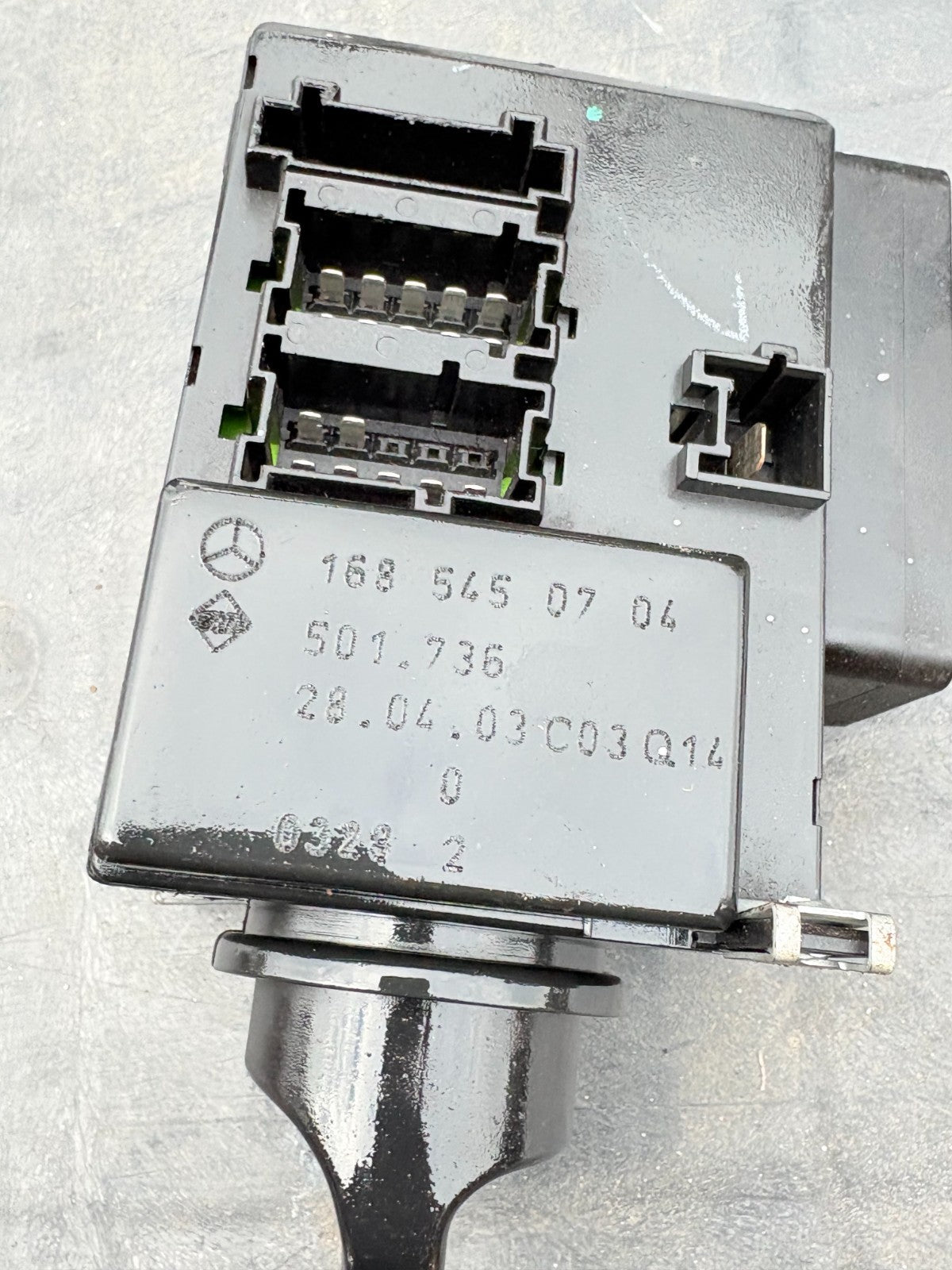 Mercedes A-Class W168 97-04 Vaneo W414 02-05 Headlight Switch Fusebox 1685450704