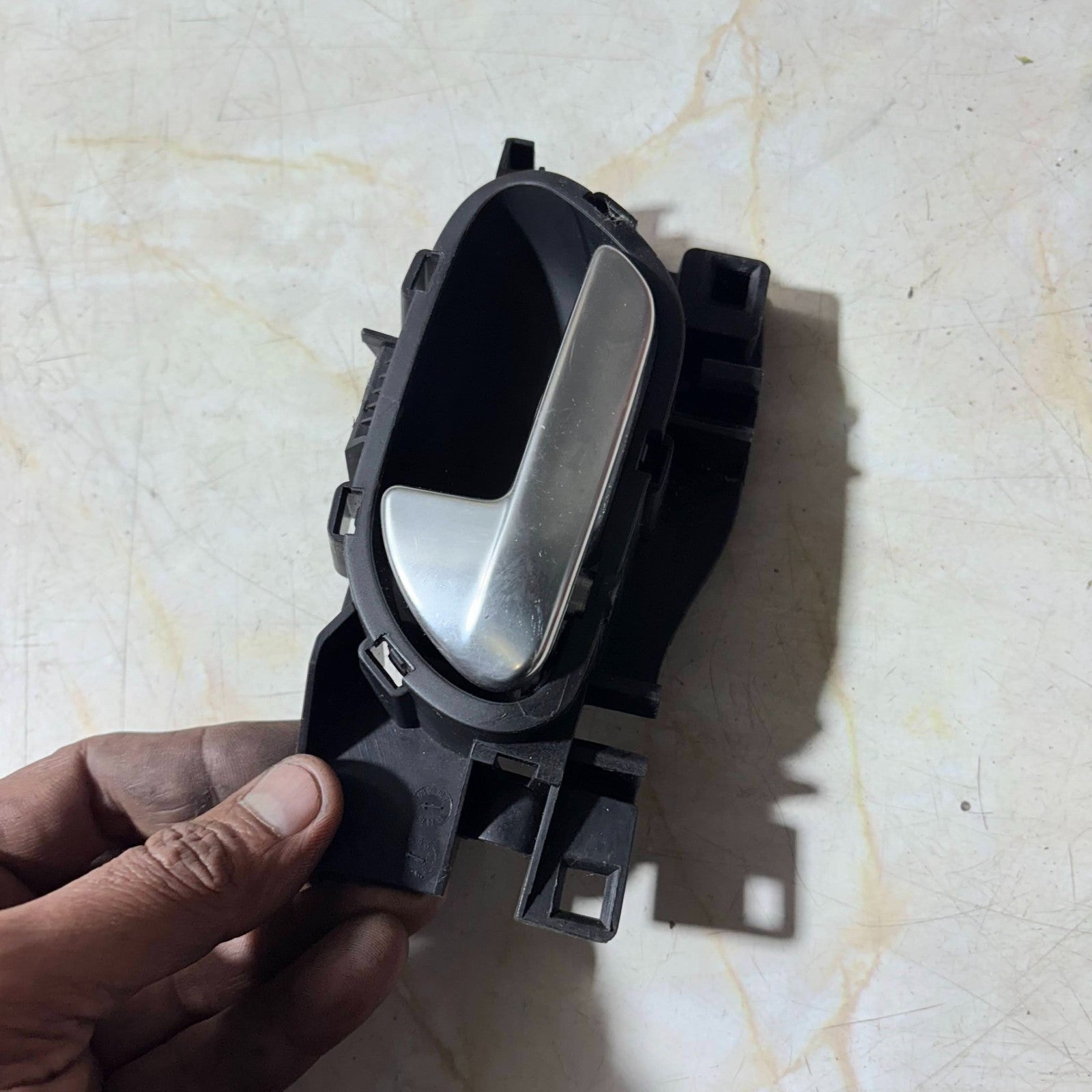 CITROEN DS3 2010-2014 PASSENGER SIDE FRONT INTERIOR DOOR HANDLE 1905002