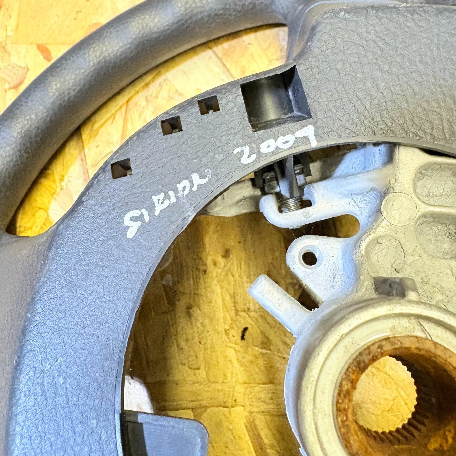 Steering wheel for DAIHATSU SIRION MK2 M200 1.0 2004-2015