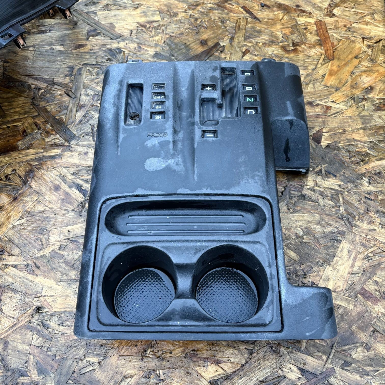 2001MITSUBISHI PAJERO III V7W V6W Cup Holder MR444930 3.20 Diesel 118kw 25503252