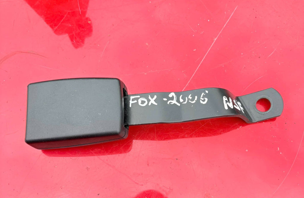 VW Fox 2005-2011 Passenger Front Left Side Seat Belt Buckle 5Z0857755FCN