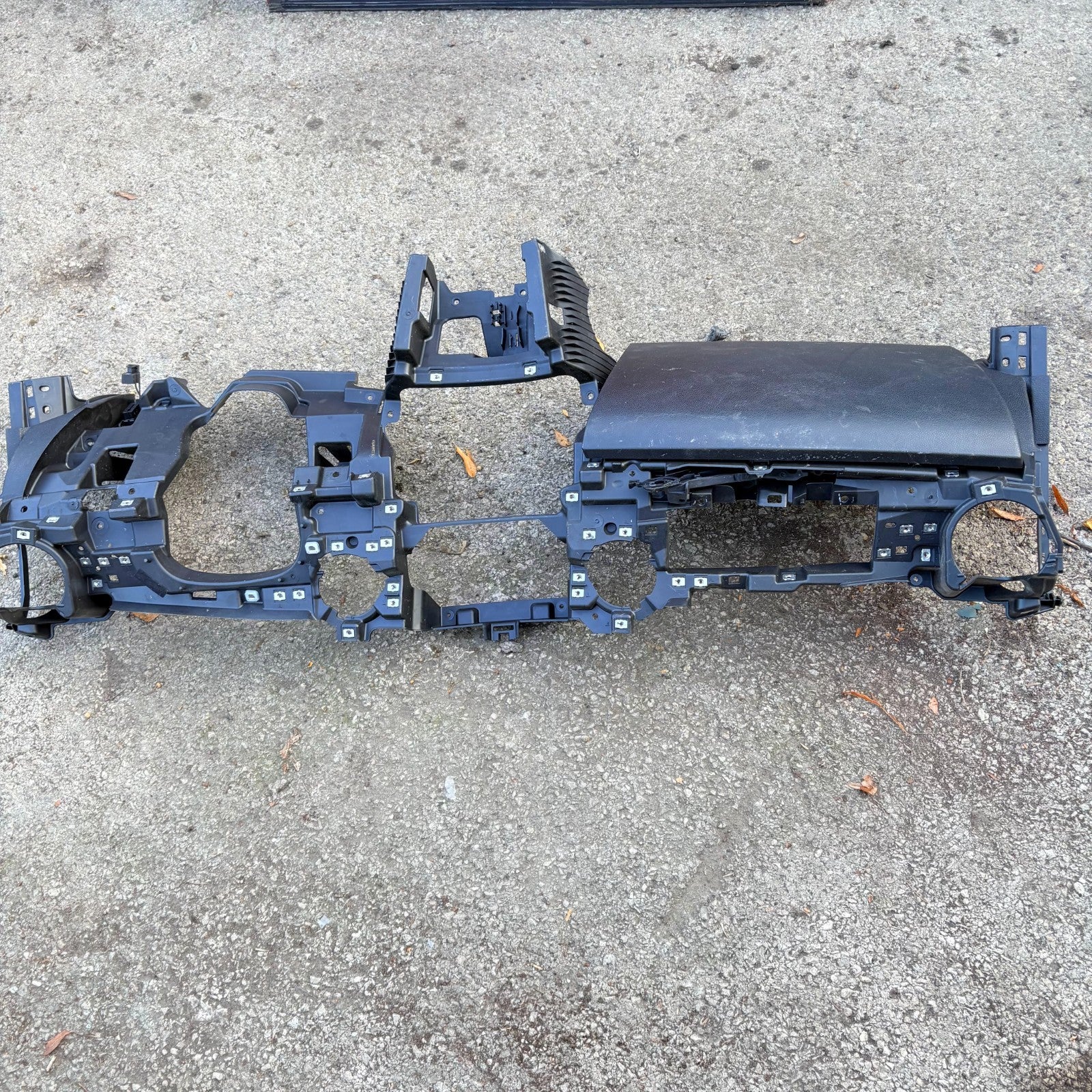 BMW MINI COOPER 2008 LOWER DASHBOARD PANEL FRAME COMPLETE
