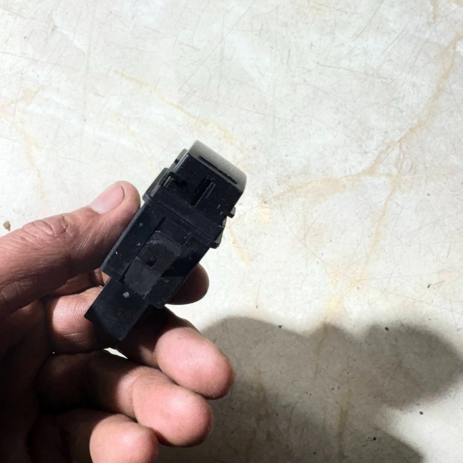Skoda Superb Mk1 2001?2008 Heated Rear Window Demister Switch 3U0959621A