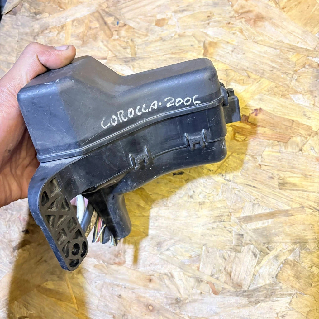 Fuse box for Toyota Corolla 2006