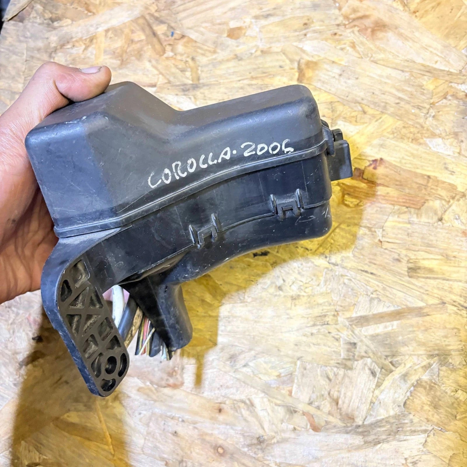 Fuse box for Toyota Corolla 2006