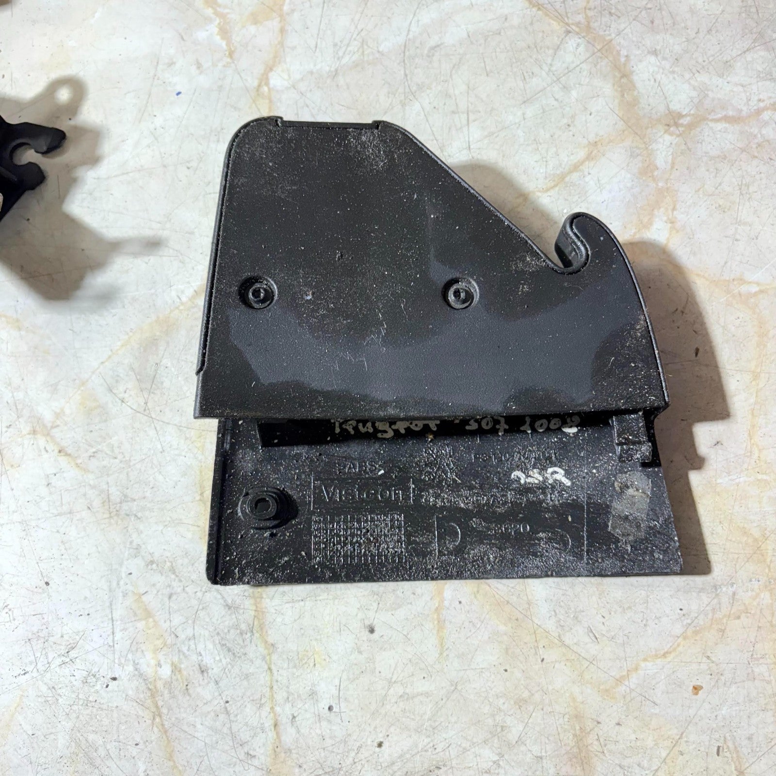 9644984977 INTERNAL PLASTIC TRUNK RIGHT REAR SIDE Peugeot 307 CC 2008