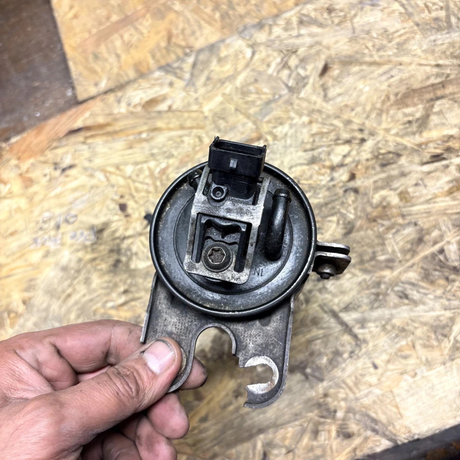 Mercedes Sprinter W904 2010-2018 Fuel Filter Bosch Diesel