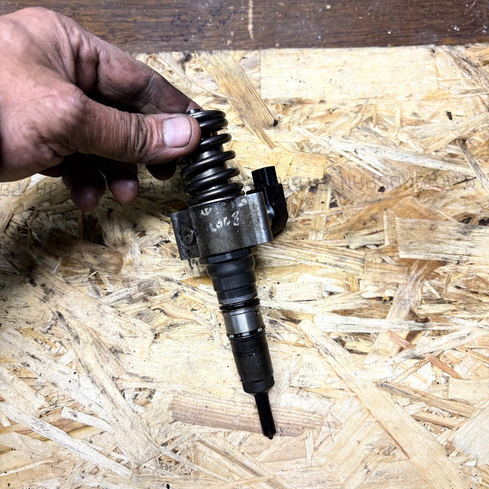 Audi 2008 Pumpe Duse Unit Fuel Injector Continental VDO-Diesel Injector 50324