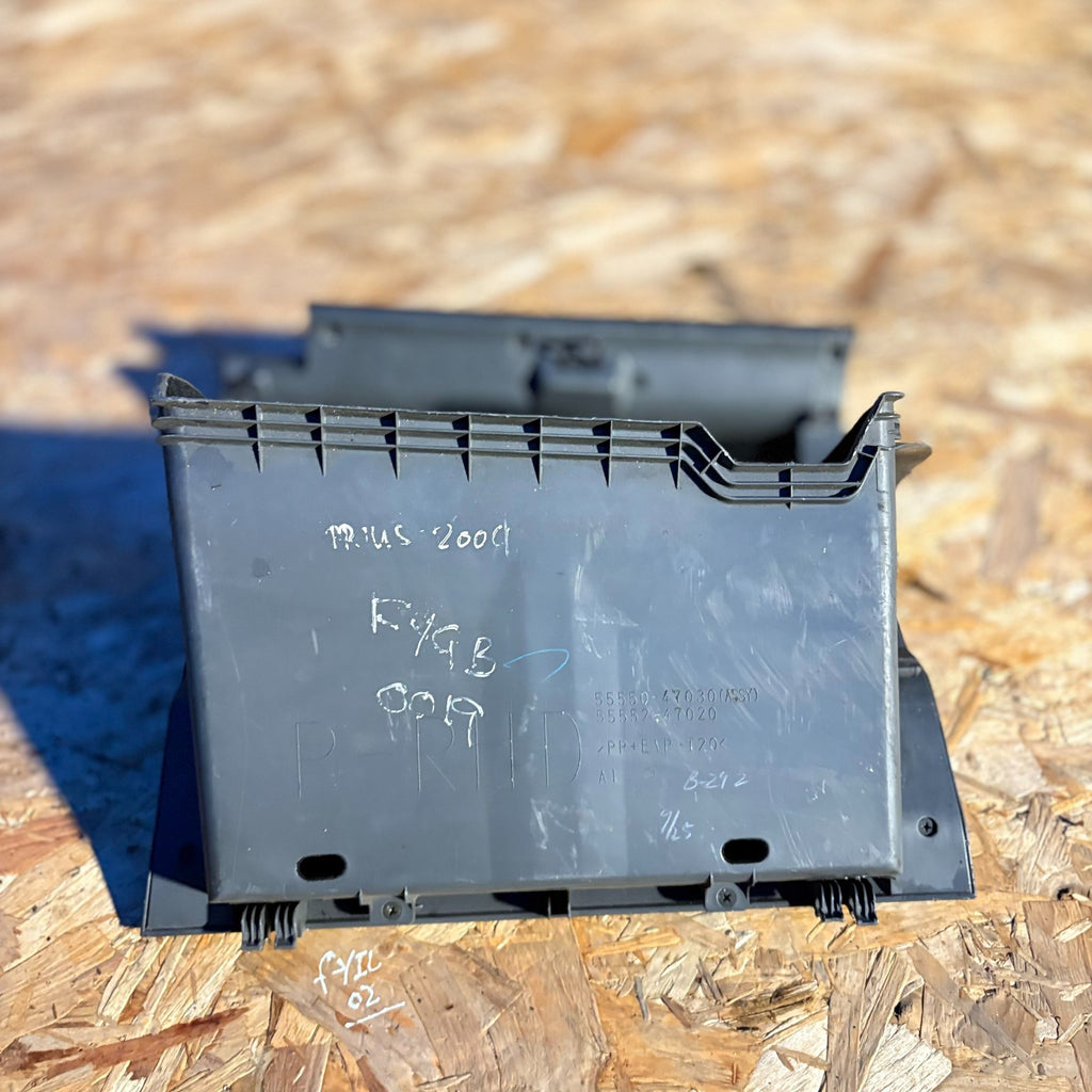 Toyota Prius 2003-2009 Glove Box Assembly 5555047030