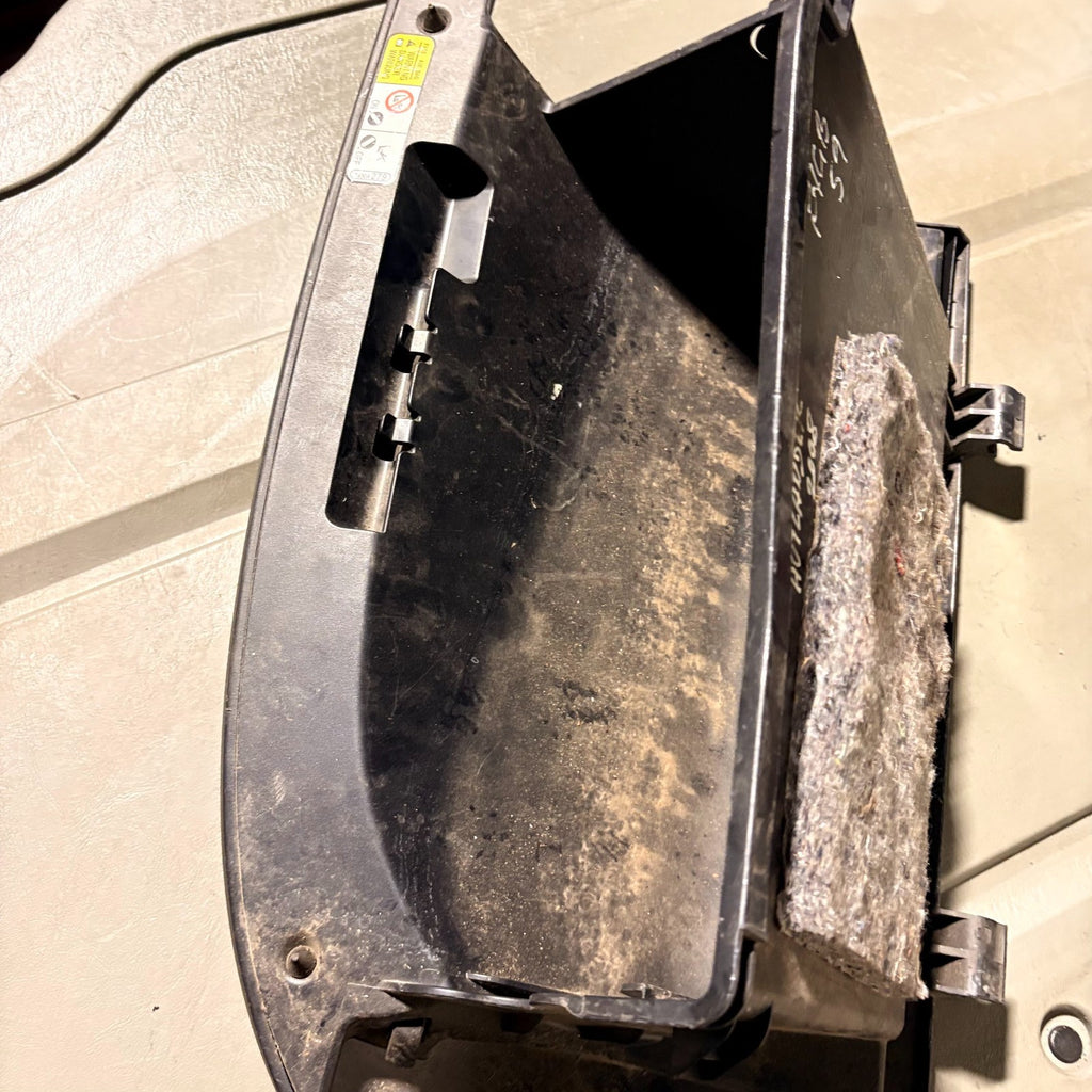 MITSUBISHI OUTLANDER 2007-2013 MK2 GLOVE BOX