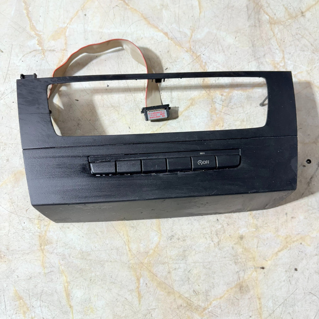Bmw 320 D 2010-2013 Heater Control Surround 03744600 GENUNE