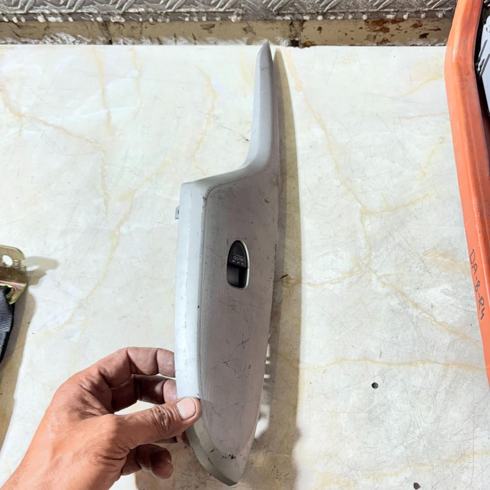 Honda Civic MK8 05-12 Front Passenger Electric Window Switch Trim 83590-SMG-E010