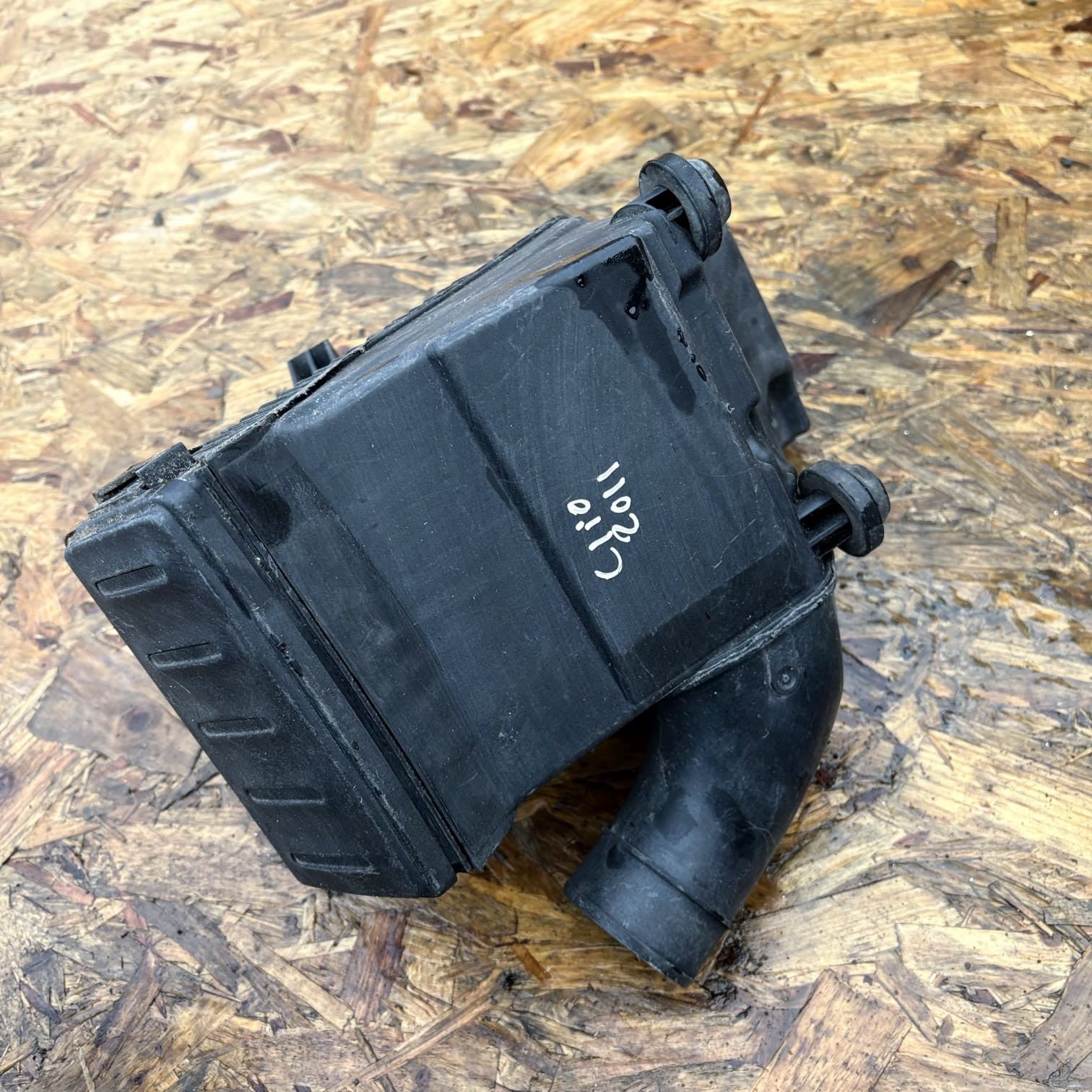 Renault Clio 2011 NISSAN NOTE 1.5 AIR BOX 8200398990