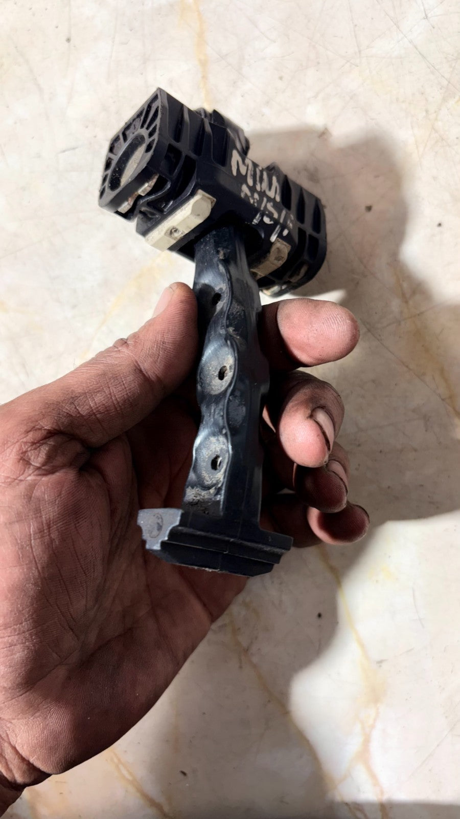 MINI (BMW) COOPER COUNTRYMAN DOOR CHECK STRAP NSF PASSENGER FRONT LEFT