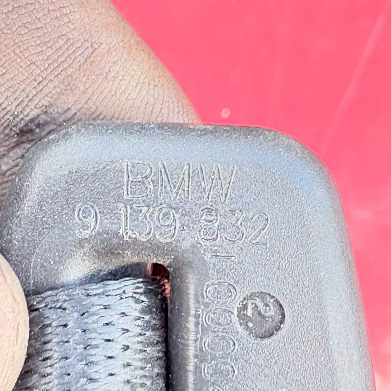 BMW 1 SERIES E87 NEARSIDE Passenger Rear SEATBELT 607051100Z O5611 9139832 NSR