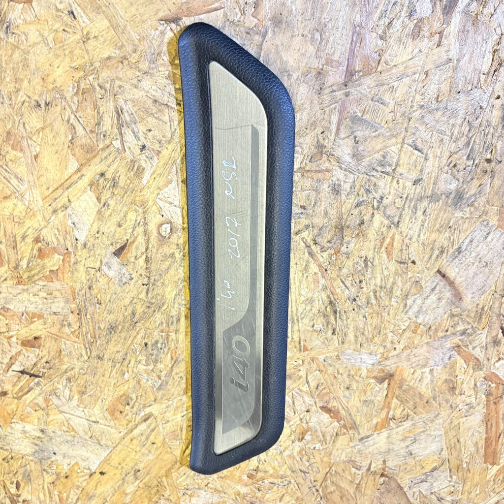 HYUNDAI i40 2017 Door Entry Sill Step Cover Left Side Rear