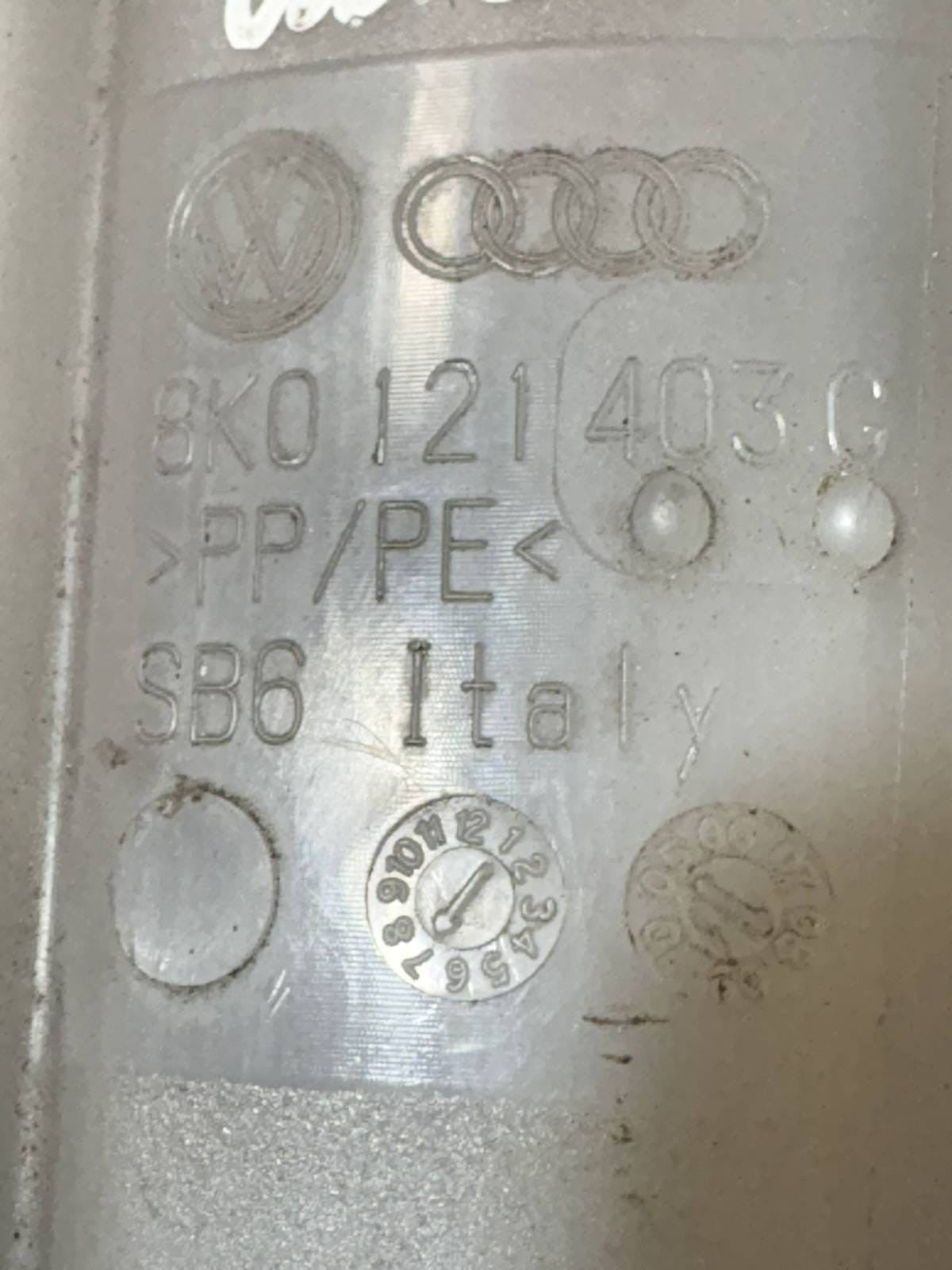 2009 AUDI A5 2.0 TDI Quattro S Line 2DR CAHA COOLANT EXPANSION BOTTLE 8K0121403G