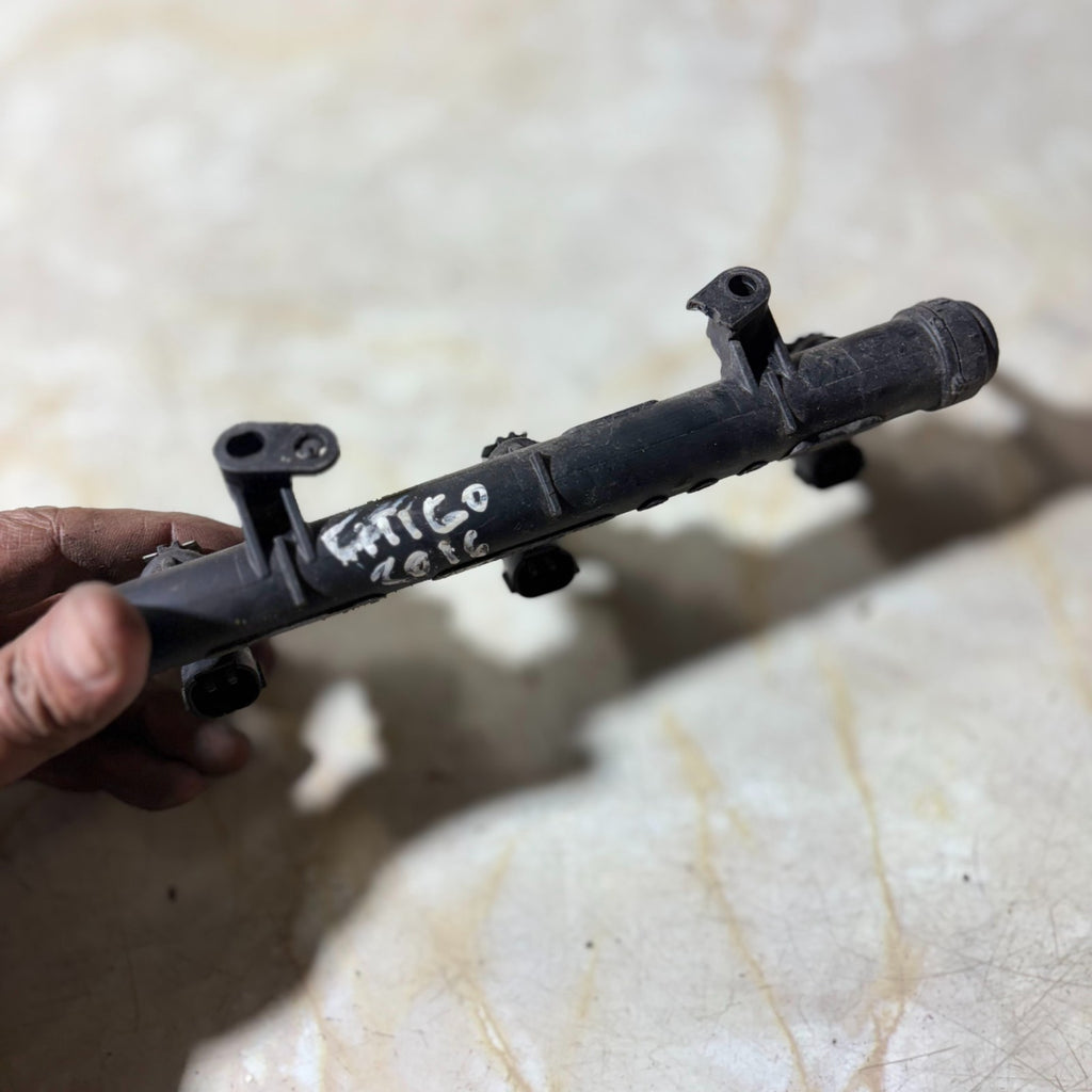 Skoda Citigo 1.0 MPI 2012-2019 Fuel Injector Rail Set 2016