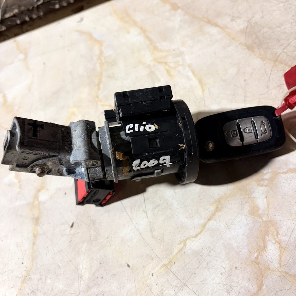 RENAULT 2009 21673884-72 8200214173g Ignition Barrels(Ignition Swit UK2328015-00