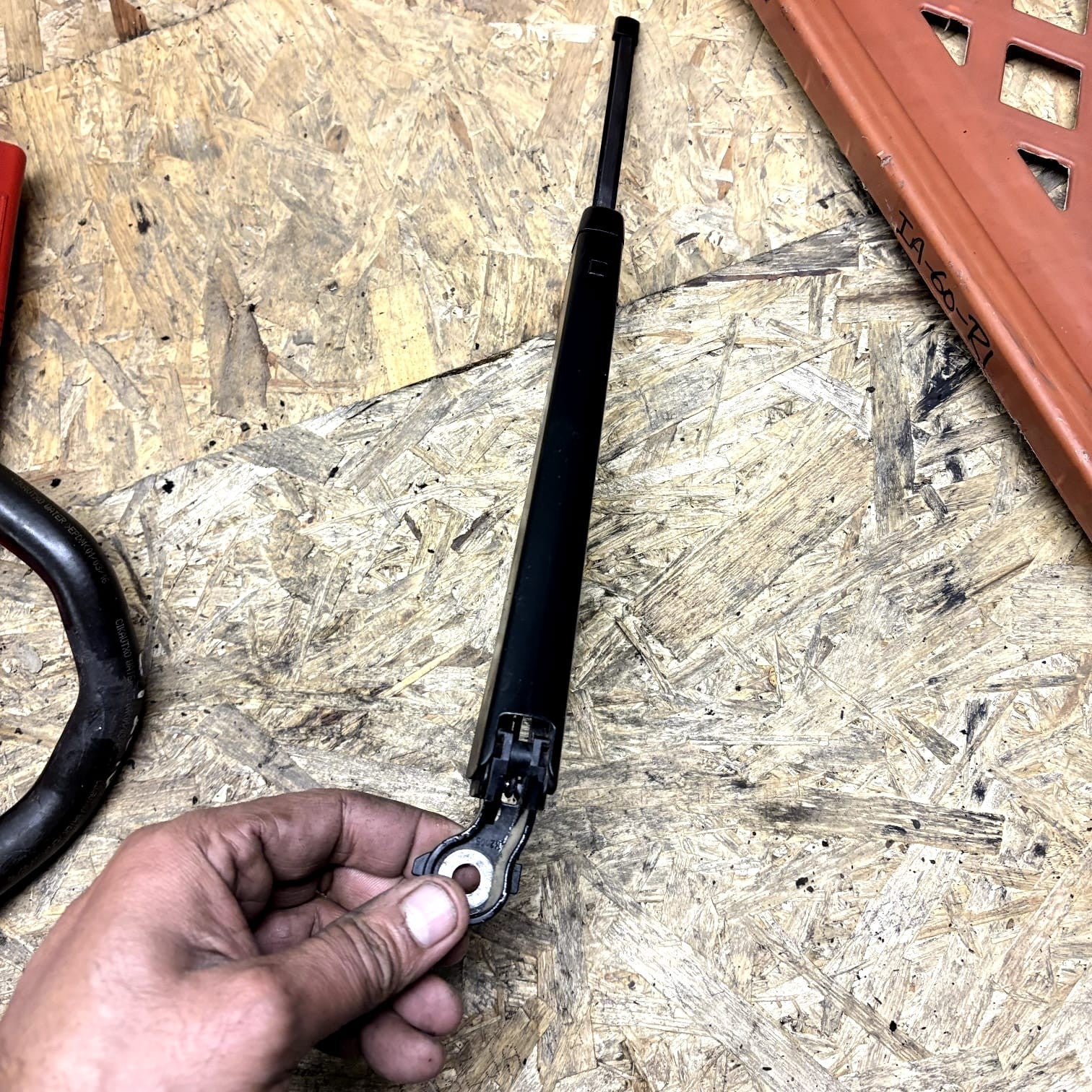 SKODA FABIA MK3 NJ 2014-2021 5DR REAR SCREEN WIPER ARM BLADE 5G9955707