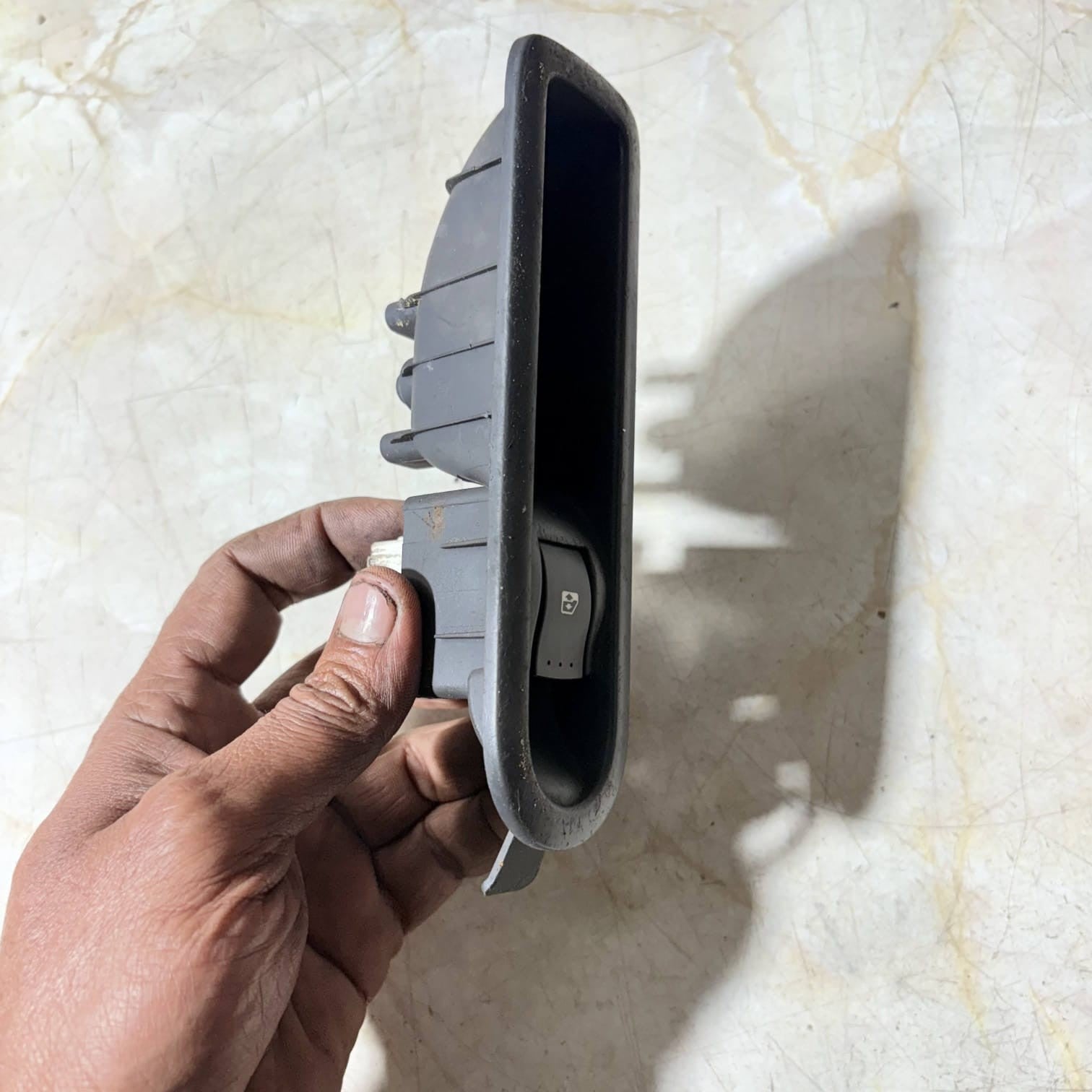 Renault Scenic/Grand Scenic MK2 2005 Passenger Rear Window Switch