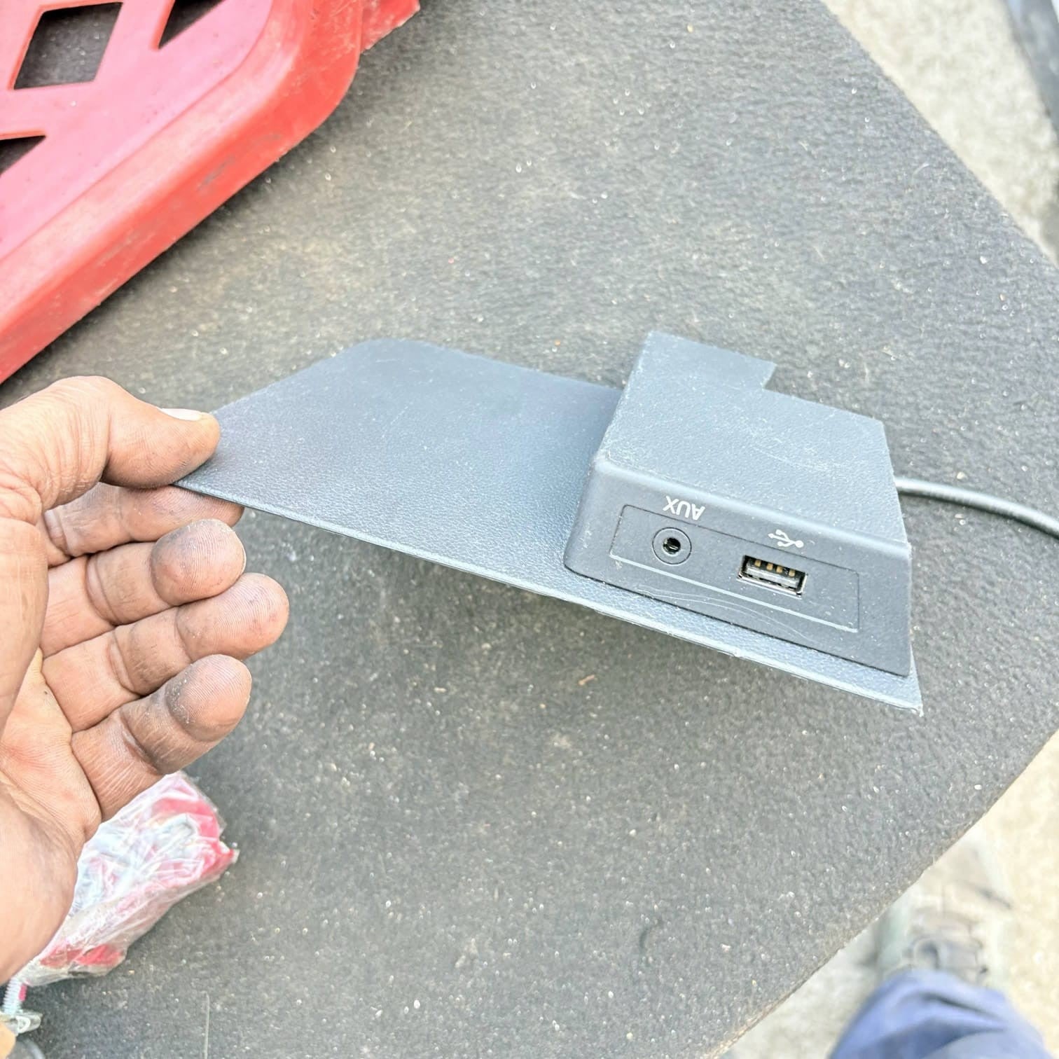 SKODA RAPID/SEAT TOLEDO USB AUX CONNECTION PORT 5JC857367A