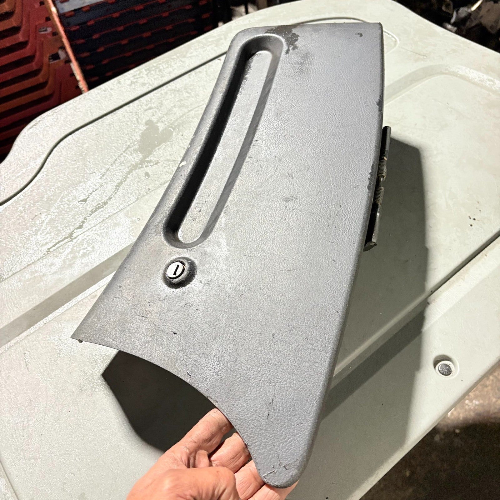 IVECO Daily Mk3 2000-2005 RHD Lockable Dashboard Glove Box 500336593