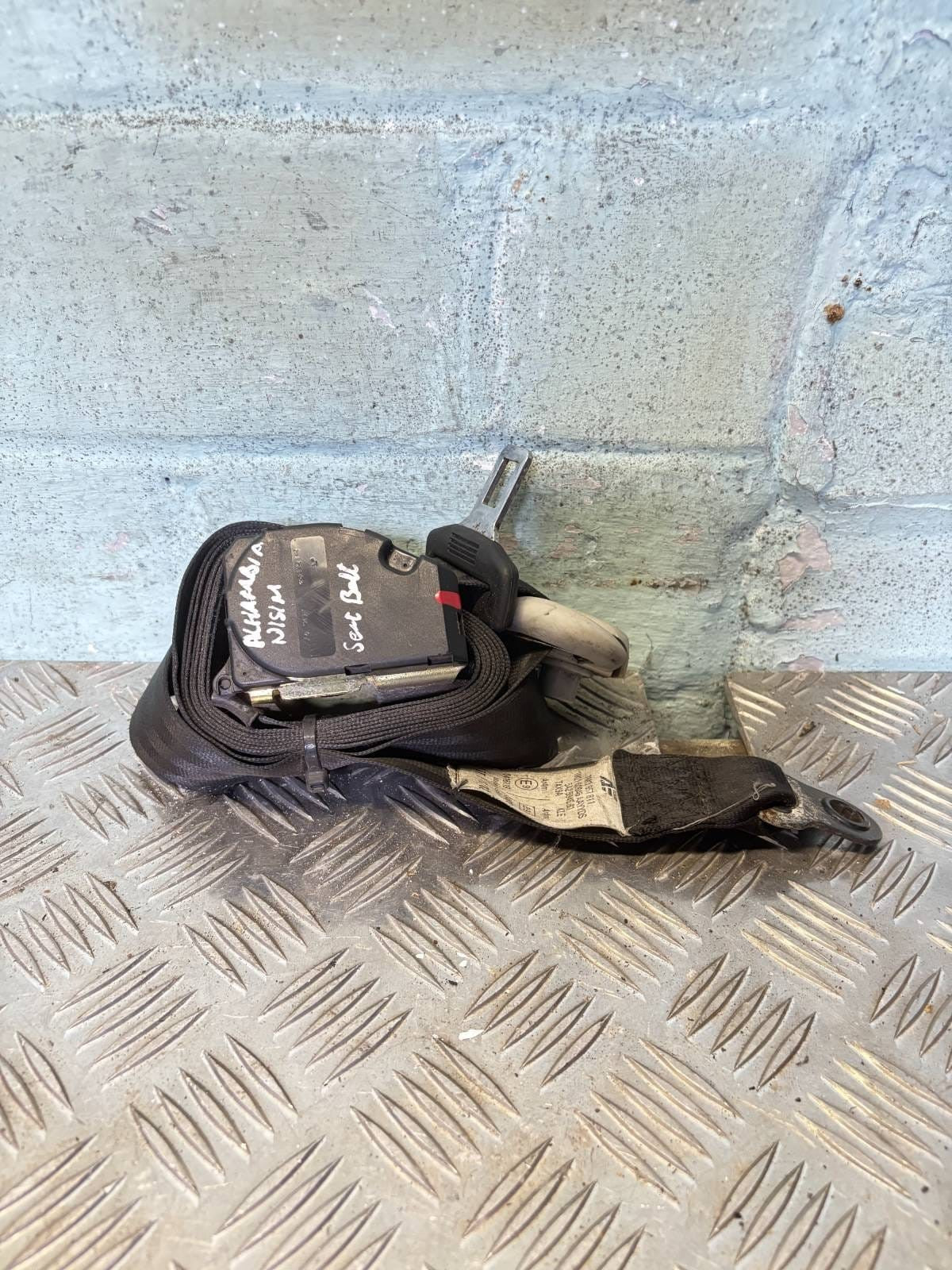 7m3857811 1m2160045aayyds Seat belt-VOLKSWAGEN